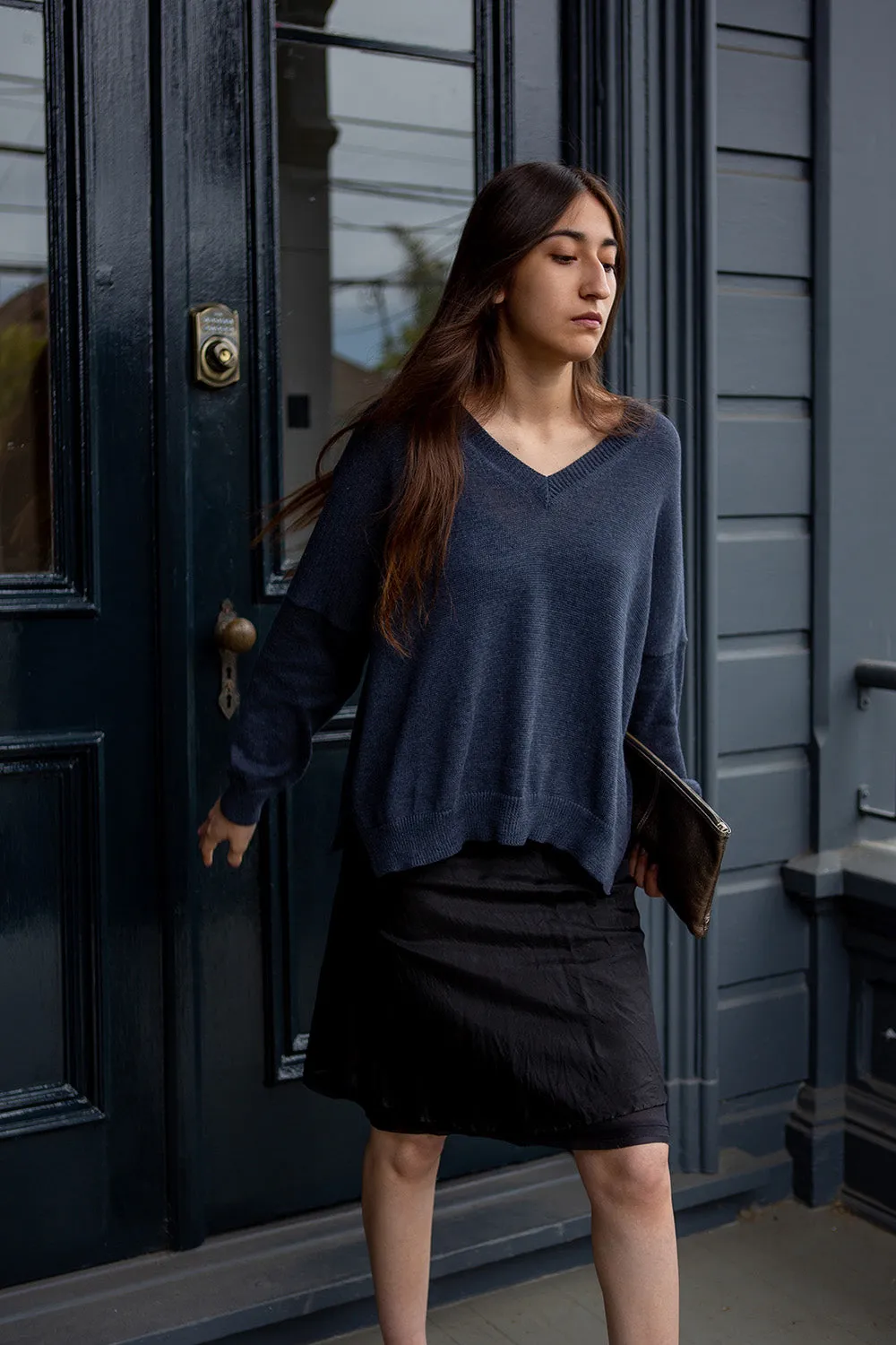 Anna Pima Cotton V Neck Pullover in Aegean