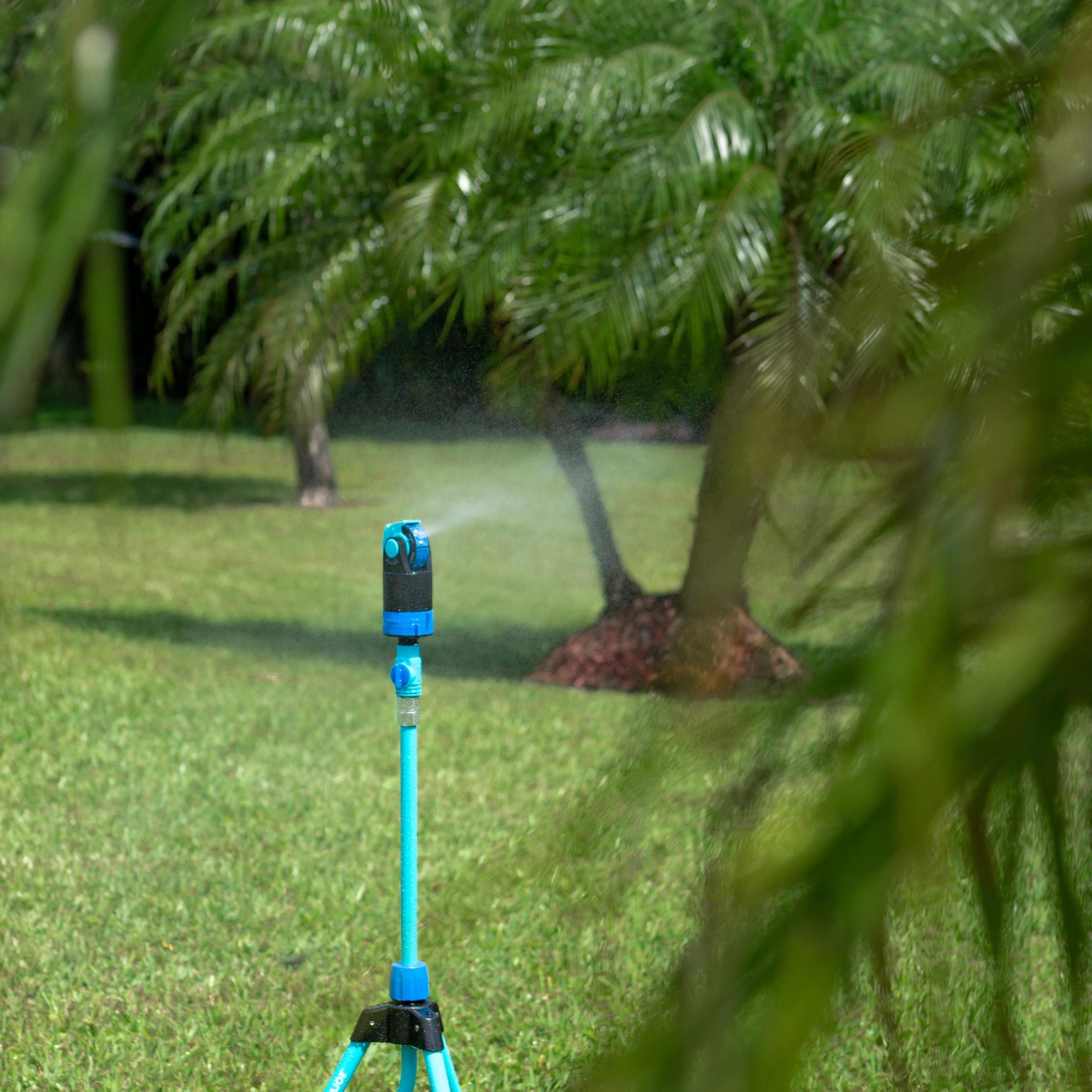 Aqua Joe AJ-6PSTB Indestructible Turbo Drive 360° Telescoping Tripod Lawn & Garden Sprinkler | 6 Spray Patterns | 4,500 Sq. Ft. Max Coverage