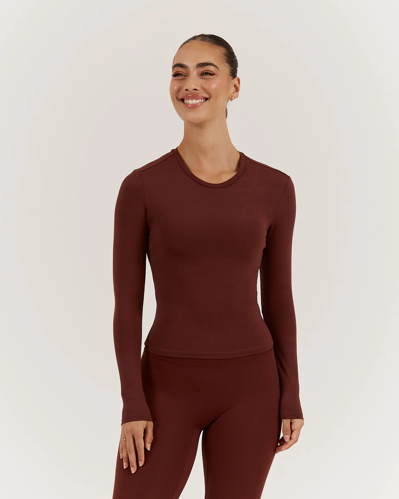 ATHLEISURE LONG SLEEVE TOP - CHOCOLATE