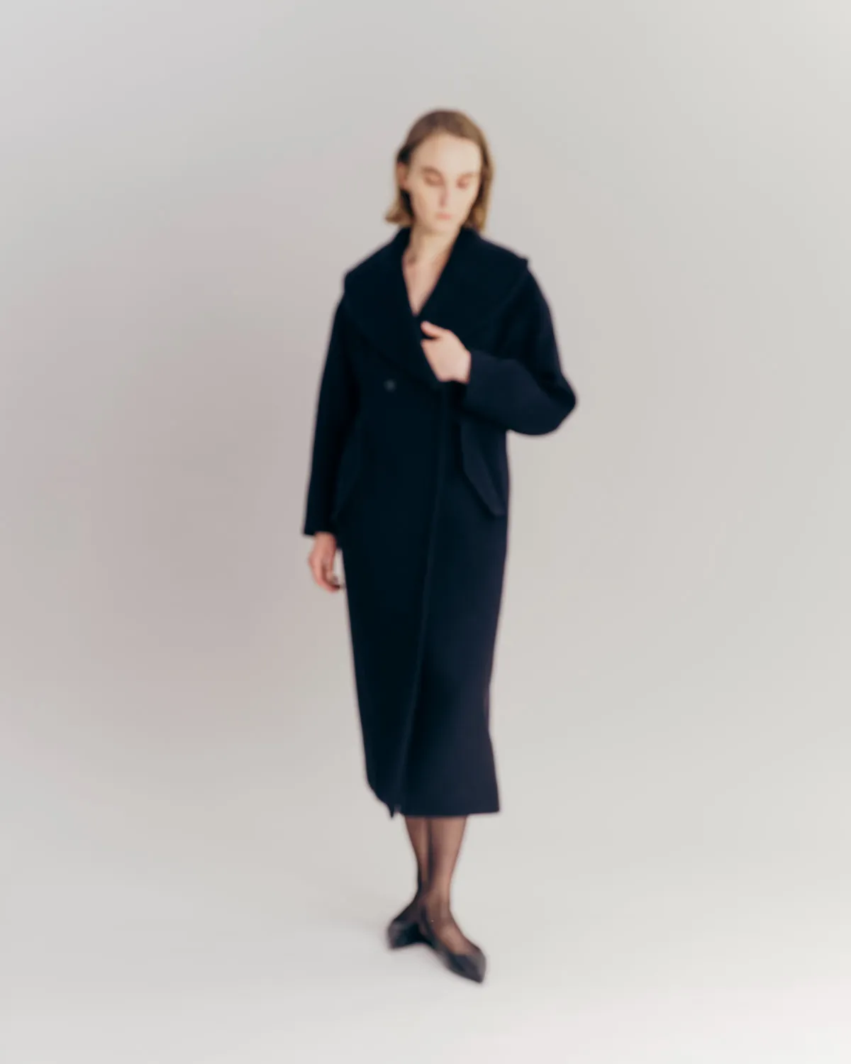 Cape collar Narrow line coat