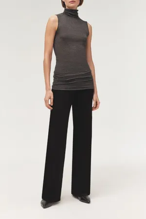 CASHMERE SKIN SLEEVELESS TURTLENECK