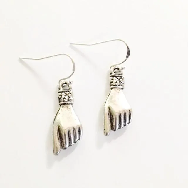 Earrings hand shaped/palms down