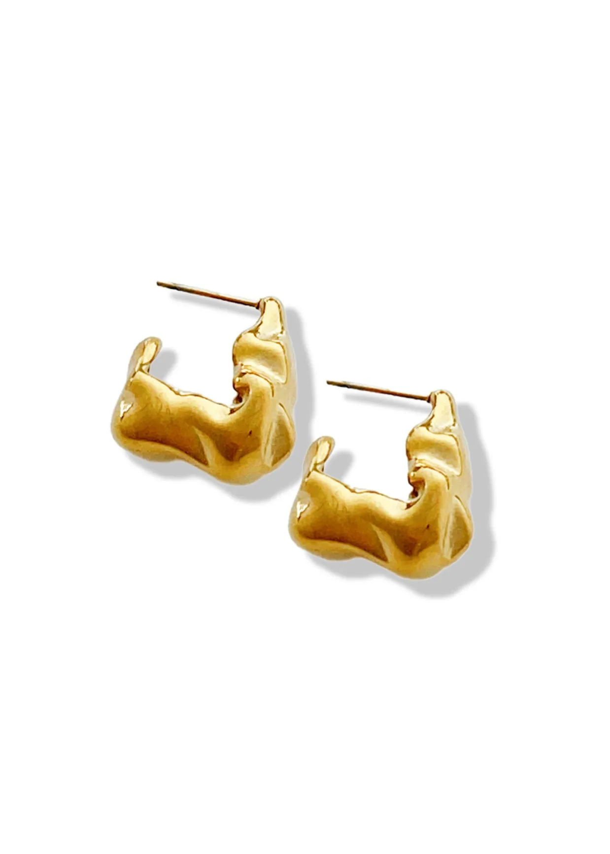 FINAL SALE: SIREN WATER RESISTANT EARRING