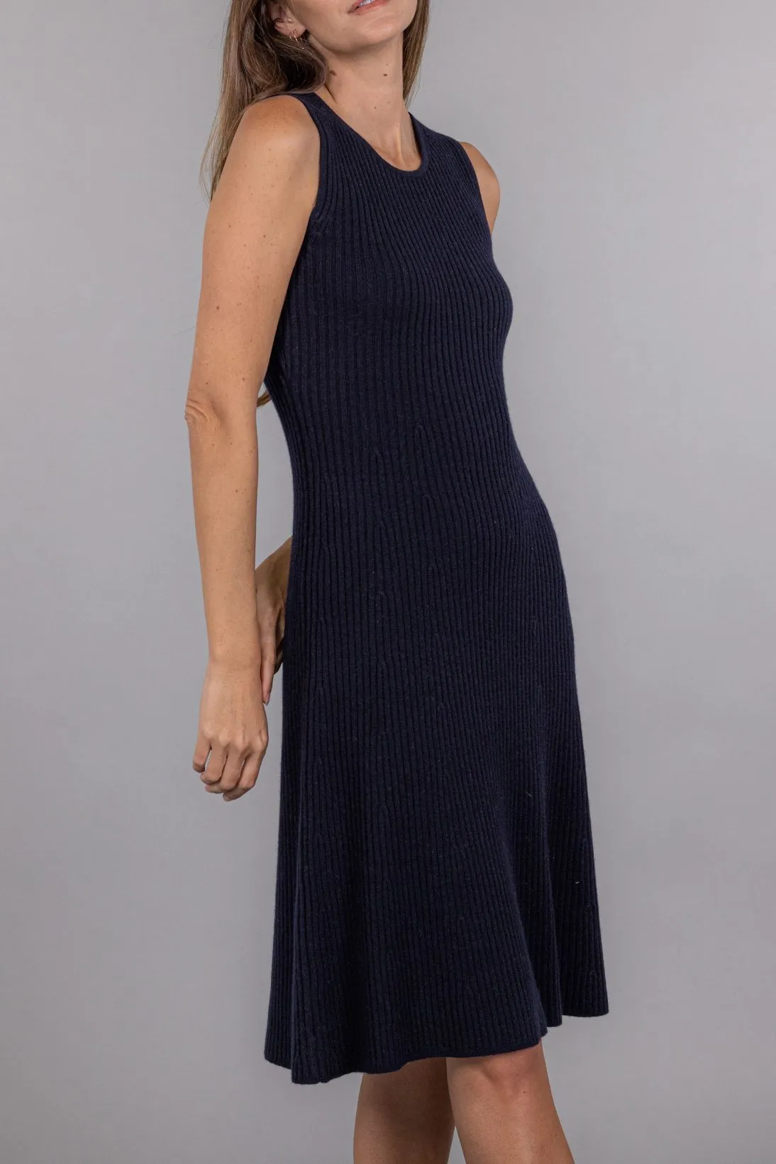 RIBBED SLEEVELESS DRESS