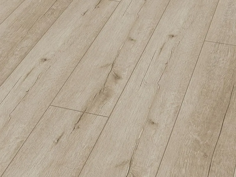 Robusto Rip Oak Nature Laminate Flooring 12mm 4V